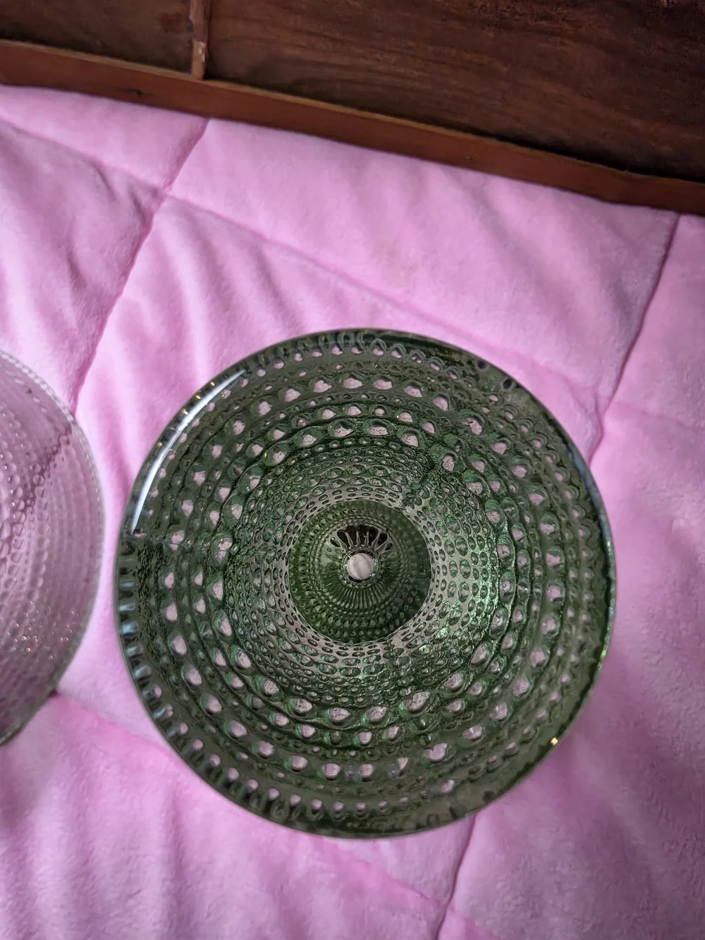 Set of 2 Green Hobnail Pedestal Martini Cocktail Glasses Retro Barware